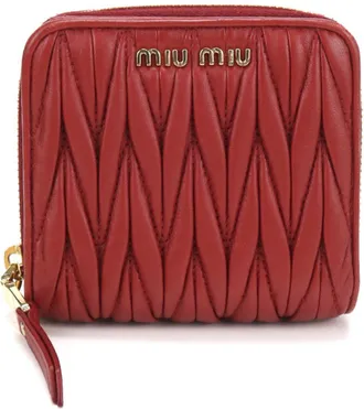 Miu Miu Red Color Leather Wallet (Bi-Fold) (Pre-Owned)