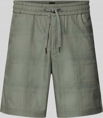 Boss Orange by Hugo Boss BOSS Orange Tapered Chinoshorts aus reiner Baumwolle Modell SANDREW_6_SHORTS in Oliv, Gr&ouml;&szlig;e 30