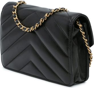 Chanel Hobo Bags - 2018-2019 Chevron Lambskin Button Wallet On Chain - Gr. unisize - in Schwarz - für Damen