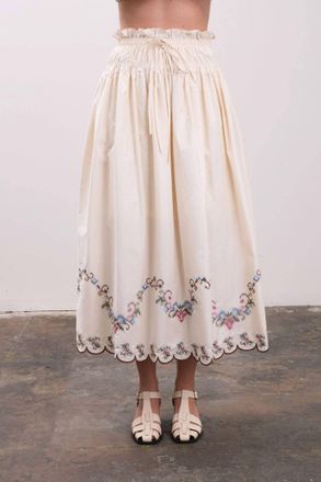 Moon River Embroidered Eyelet Floral Hem Midi Skirt In Cream