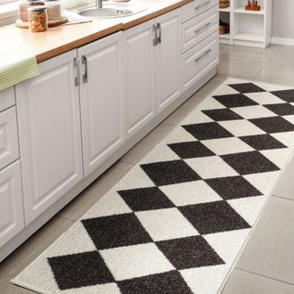 Jonathan Y Designs Draper Classic Geometric Diamond Pattern Area Rug