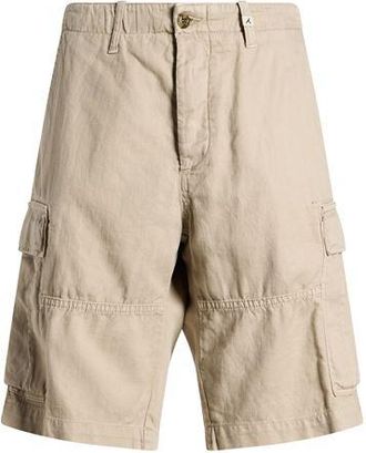 Myths PARTES DE ABAJO - Pantalones cortos y bermudas en YOOX.COM