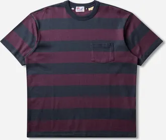 Levi's Men s 1960s Casual T-Shirt Carbon / Plum