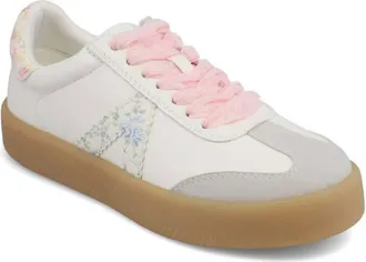 Mia Womens Axel Sneaker In White
