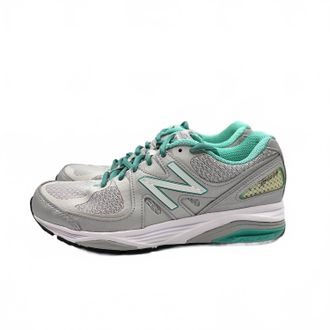 New Balance Womens Running Shoe In Silver/mint Green