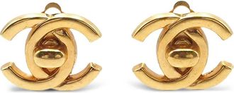 Chanel 1996 Gold Plated CC Turn Lock Clip on Earrings costume earrings - Goud