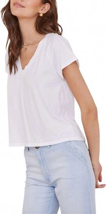 Bella Dahl Short Sleeve Raglan V-Neck Tee In White