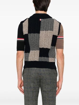 Thom Browne Patchwork Baby-Weste mit Zopfmuster und V-Ausschnitt in Donegal