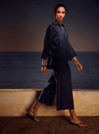 Contemporaine Womens XL pockets pure linen capri pant Fit: Wide leg, high rise