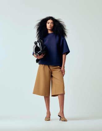 Asos Pantaloni culotte sartoriale taglio lungo color cammello-Nero