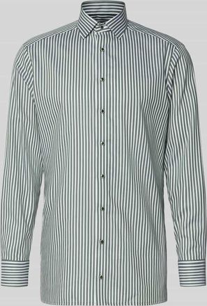 Olymp Regular Fit Businesshemd aus reiner Baumwolle mit Kentkragen in Gruen, Gr&ouml;&szlig;e 39