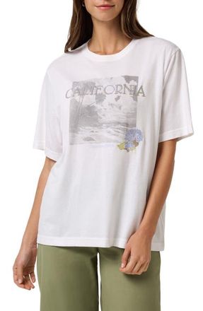 Travis Mathew California Boyfriend Graphic T-Shirt in Bright White at Nordstrom, Size X-Small