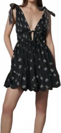 En Saison Ophelia Sleeveless Mini Dress In Black