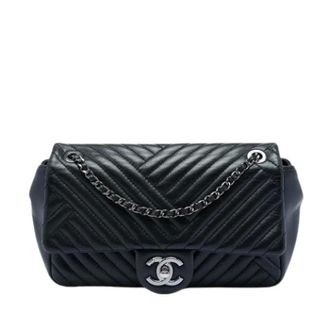 Chanel Pre-owned Quilted Lambskin Shoulder Bag - Dames - Pre-owned - Zwart - Maat: ONE Size Leer