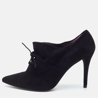 Stuart Weitzman Bow