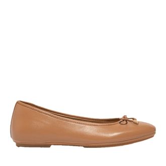 FitFlop FitFlop Womens Delicato Bow Soft Leather Ballet Flats in Cashew
