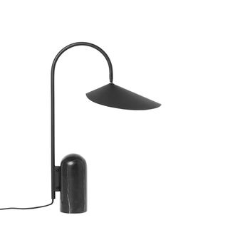 Ferm Living Arum Tischleuchte, schwarz