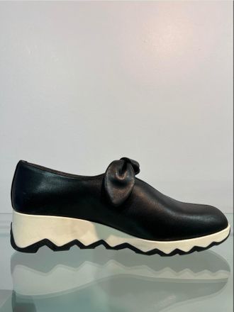 Wonders Womens Leather Wedge With Tie In Black