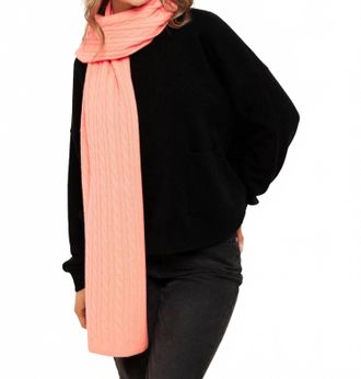 Brodie Womens Cable Scarf In Diva Pink
