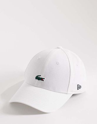 Lacoste x New Era - 9forty - Cappellino da donna bianco con logo