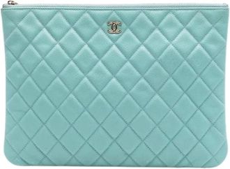 Chanel Pre-owned Clutches, female, Blue, Size: ONE SIZE Pre-owned Quilted Caviar Clutch