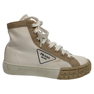 Prada Prada Gabardine Hoge Sneakers in Witte Canvas