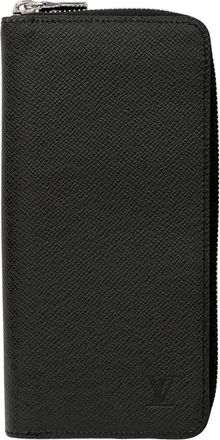 Louis Vuitton Black Noir Taiga Leather (Pre-Owned)