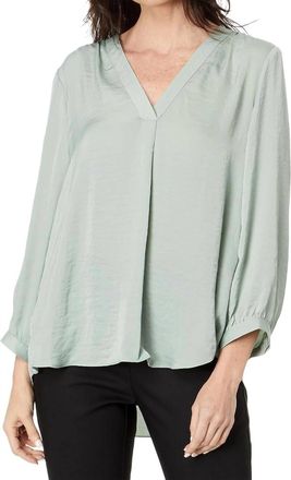 Vince Camuto 3/4 Sleeve V-Neck Rumple Blouse In Green