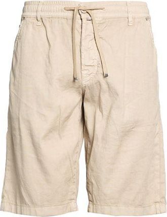 Jacob Cohen BOTTOMWEAR - Shorts & Bermuda Shorts on YOOX.COM