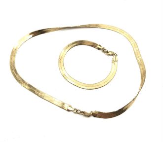 Givenchy Givenchy Gold-Plated Herringbone Chain Womens Bracelet (Pre-Owned)