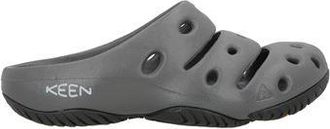 Keen CALZADO - Mules & Zuecos en YOOX.COM