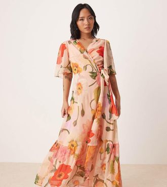 Hope & Ivy Petite Vestito lungo a portafoglio rosa a fiori allacciato in vita con maniche con volant