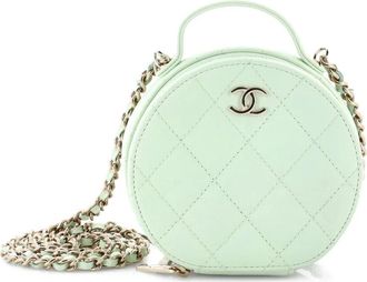 Chanel Handle with Care Round Vanity Case with Chain Quilted Caviar Small crossbody bag - Groen