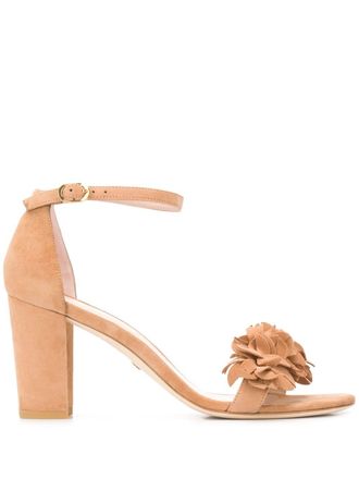 Stuart Weitzman Nearly 3D flower sandals - Brown