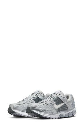 Nike Zoom Vomero 5 Sneaker in Wolf Grey/White/Silver at Nordstrom, Size 10.5