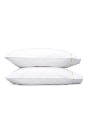 Matouk Essex Set of 2 Pillowcases in Champagne at Nordstrom, Size Standard