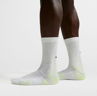 Nike Unisex Unicorn Dri-FIT ADV Cushioned Crew Socks (1 Pair) in White | FZ3399-103