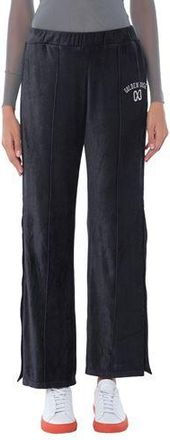 Golden Goose BOTTOMWEAR - Trousers sur YOOX.COM