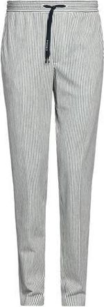 Circolo 1901 BOTTOMWEAR - Trousers sur YOOX.COM