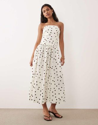 New Look Vestito midi a fascia arricciato color crema a pois-Bianco