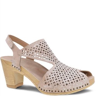 Dansko Womens Tegan Vintage Leather Sandals In White