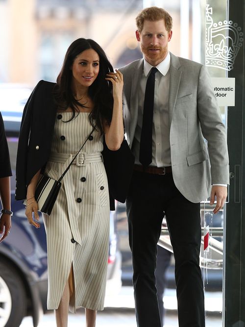 Meghan Markle si veste come Diana