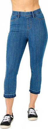 Judy Blue Pull On Denim Capri Pants In Blue
