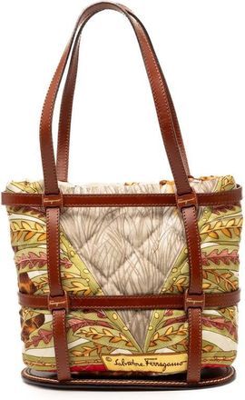 Ferragamo Pre-owned Ferragamo Quilted Nylon and Leather Jungle Safari Bucket Bag Unisex Q7WNK0436SYUVYUU