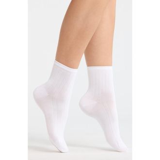 Nordstrom Wide Rib Ankle Socks in White at Nordstrom, Size 9