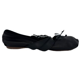 Miu Miu Miu Miu Ballerinas met Gespaccent in Zwart Leer