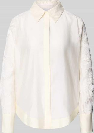 Copenhagen Muse Relaxed Fit Bluse mit Spitze und verdeckter Knopfleiste in Offwhite, Gr&ouml;&szlig;e XL