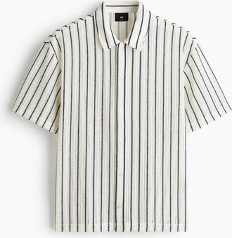 H&M Hemd aus Strukturstrick in Regular Fit - Weiss/Gestreift