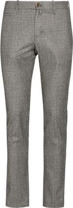Jacob Cohen BOTTOMWEAR - Pantaloni su YOOX.COM