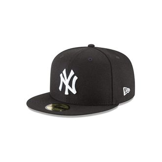 New Era New York Yankees Basic 59Fifty Fitted Cap Hat Black/White 11591127 (Size 7 5/8)